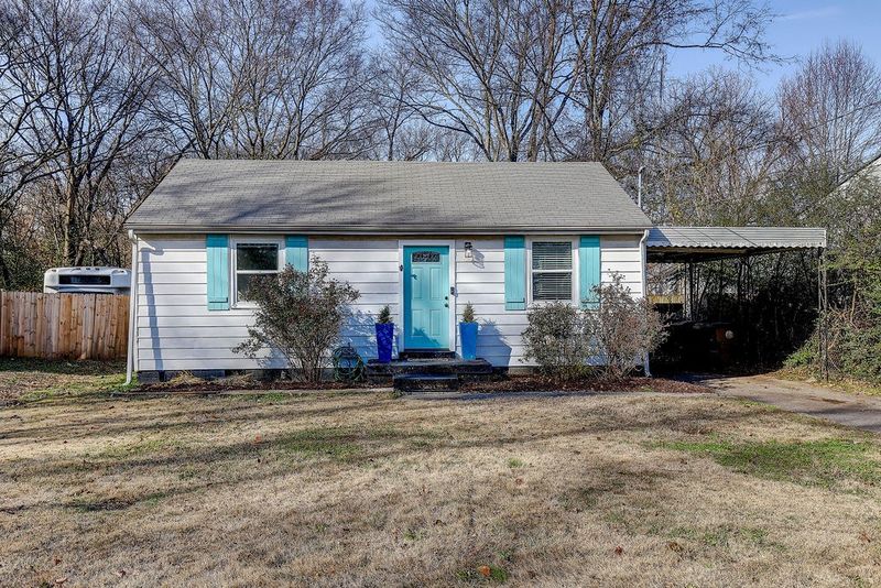 907 Trice Dr, Nashville, TN 37209