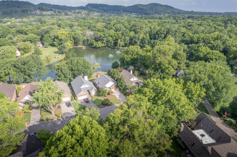 5530 Hearthstone Ln, Brentwood, TN 37027