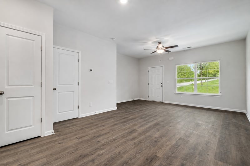347 Kristen Ct, Columbia, TN 38401