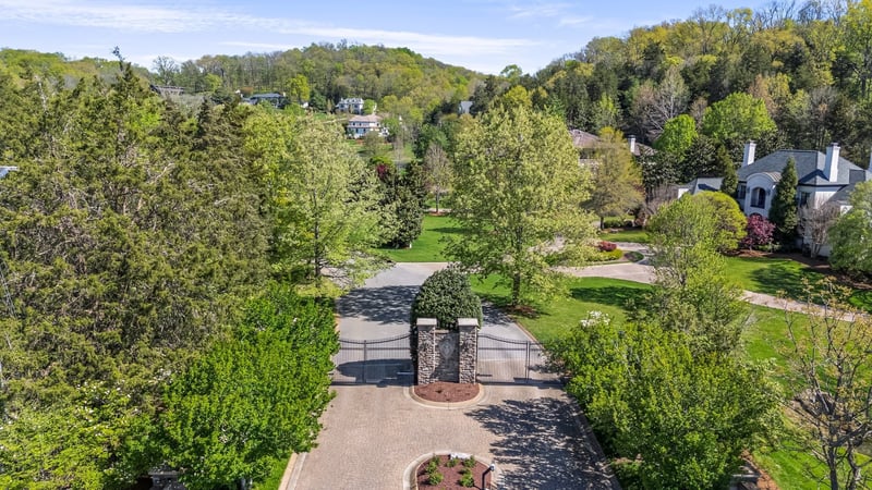 340 White Swans Crossing, Brentwood, TN 37027