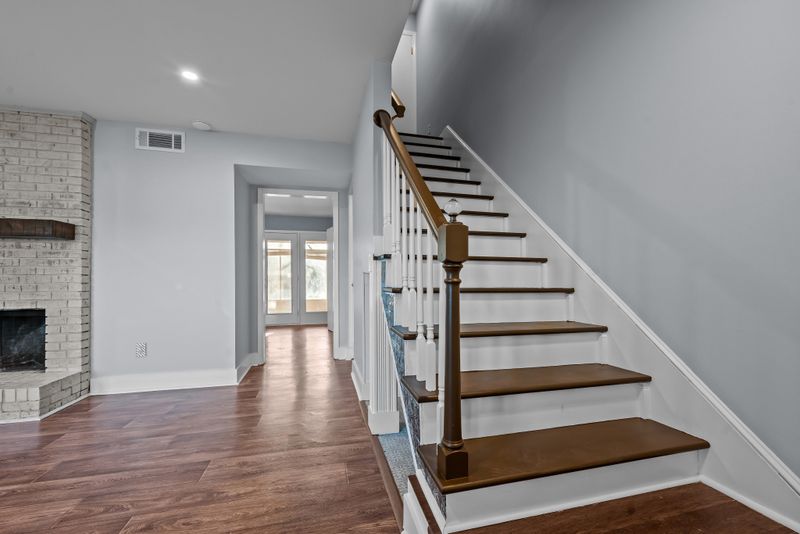 501 Williamsburg Dr, Nashville, TN 37214