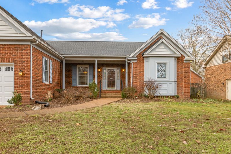 7521 Staffordshire Dr, Nashville, TN 37221