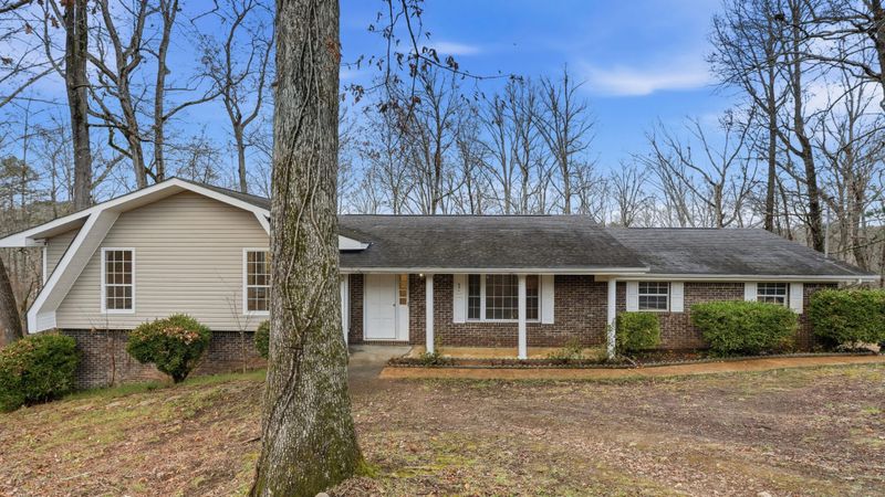 457 Hickory Cir, Ringgold, GA 30736
