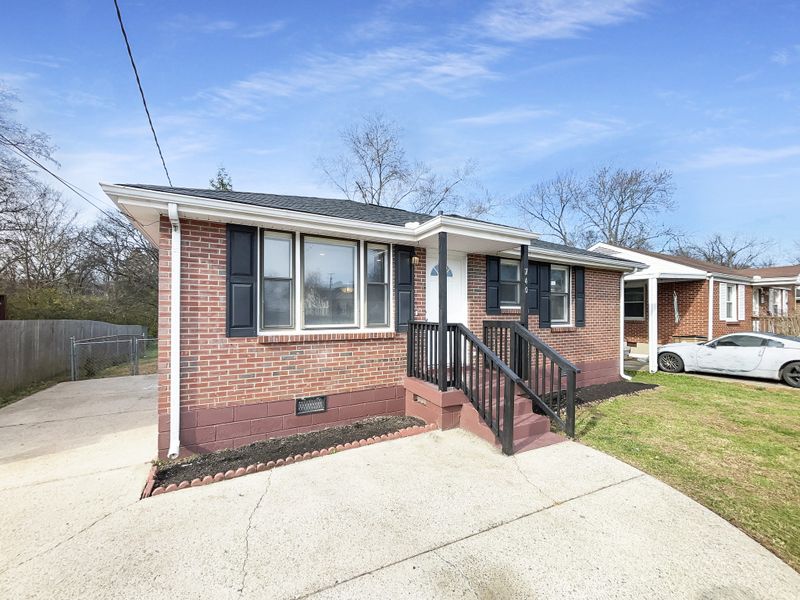 740 Idlewild Dr, Madison, TN 37115