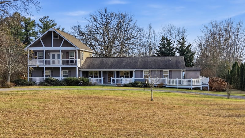 7 Kathy Ln, Lookout Mountain, GA 30750