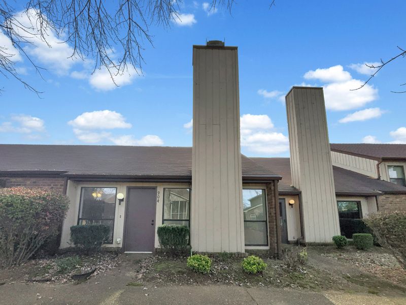 904 Old Fountain Pl, Hermitage, TN 37076
