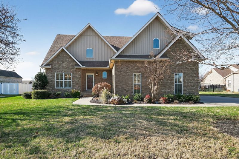 5107 General Eisenhower Dr, Murfreesboro, TN 37129