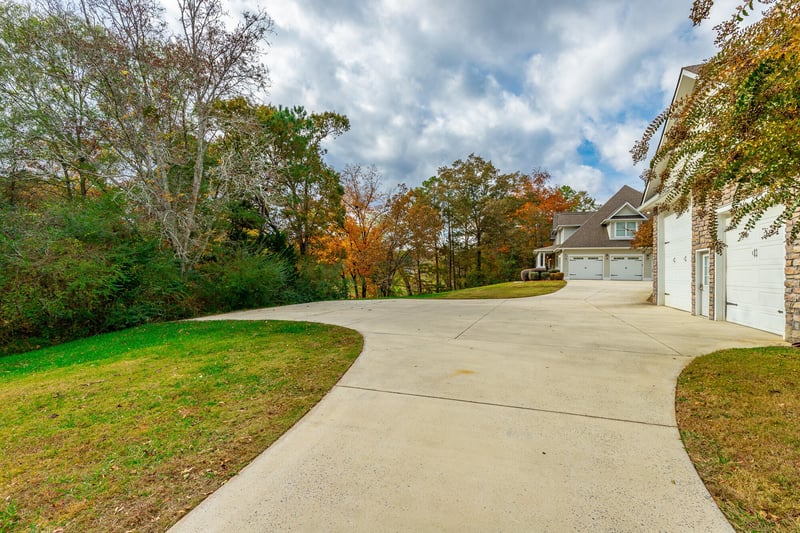 43 Hidden Hills Dr, Chickamauga, GA 30707