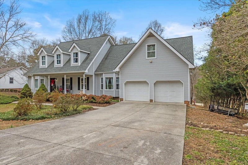 425 Battle Line Dr, Rocky Face, GA 30740