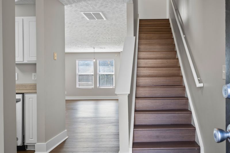 5856 Monroe Xing, Antioch, TN 37013