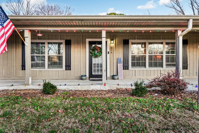 214 Eastside Dr, White House, TN 37188