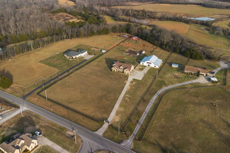 7607 Midland Rd, Christiana, TN 37037