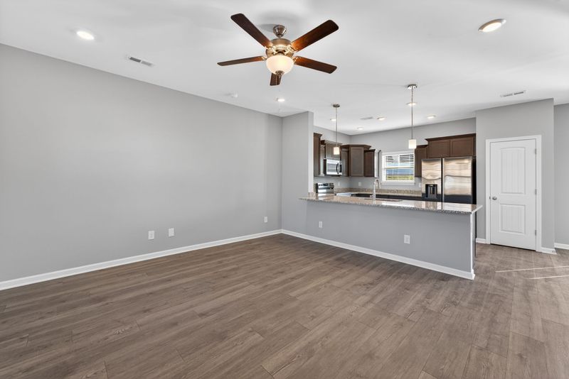 1119 Bluecreek Cir, Murfreesboro, TN 37129