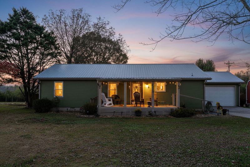 4223 Spring Valley Dr, Cohutta, GA 30710