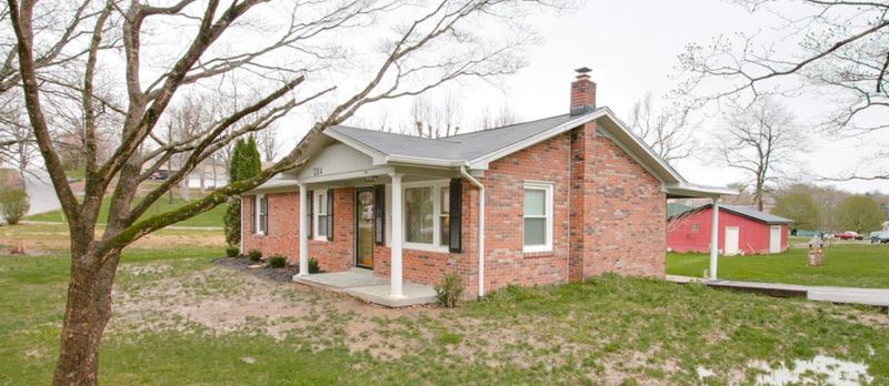 1204 Rainbow Cir, Westmoreland, TN 37186