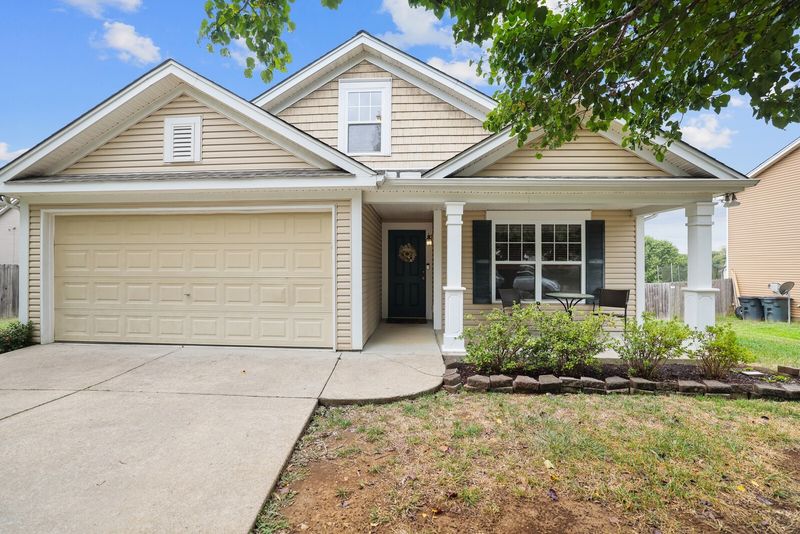 124 Saddle Dr, Hendersonville, TN 37075