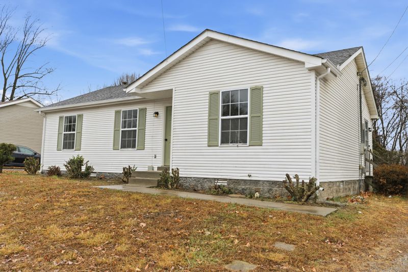 906 Spruce St, Springfield, TN 37172