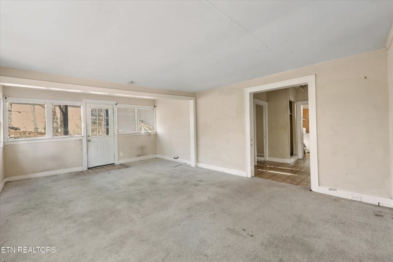 1080 Baker Ave, Knoxville, TN 37920