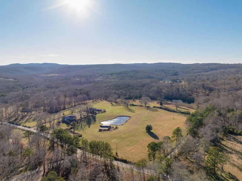 698 Payne Chapel Rd, Lookout Mountain, GA 30750
