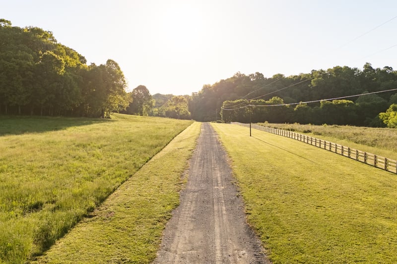 3899 Boston Theta Rd, Thompsons Station, TN 37179