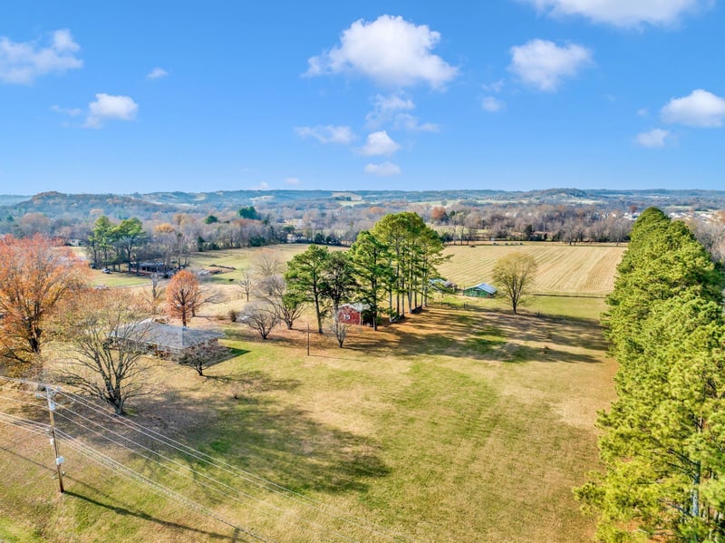 2345 Nashville Hwy, Columbia, TN 38401