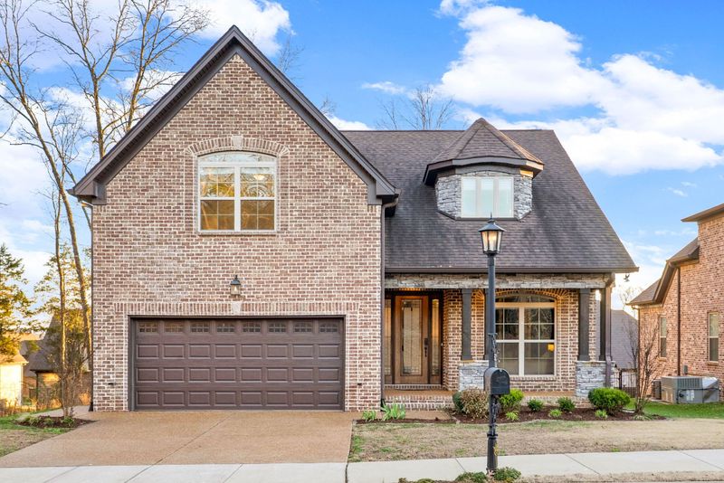 512 Hollow Tree Trl, Mount Juliet, TN 37122