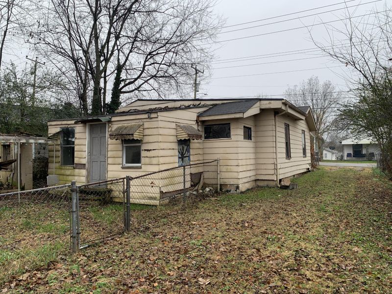 109 W Oak St, Rossville, GA 30741