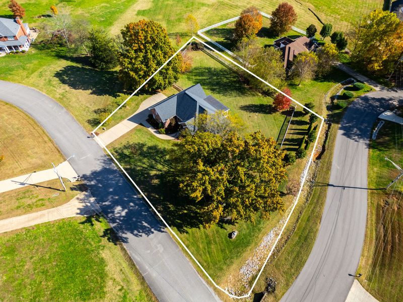 2003 Tammy Dr, Springfield, TN 37172