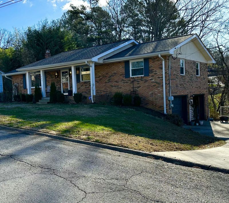 523 Cindy Cir, Ringgold, GA 30736