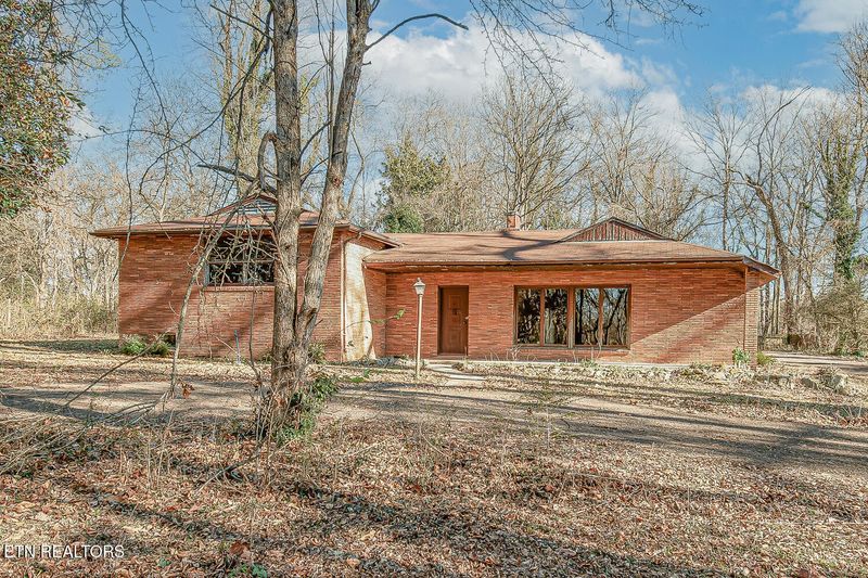 3445 Maloney Rd, Knoxville, TN 37920