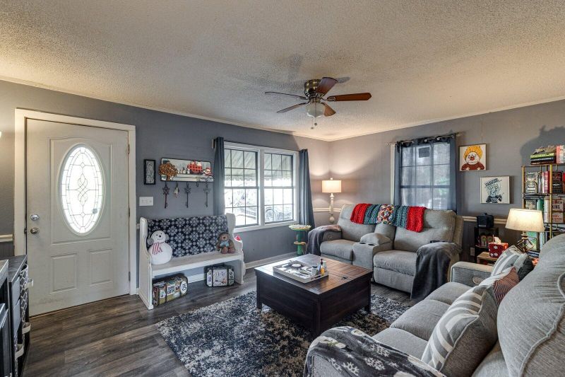 92 N Lake Ter, Rossville, GA 30741