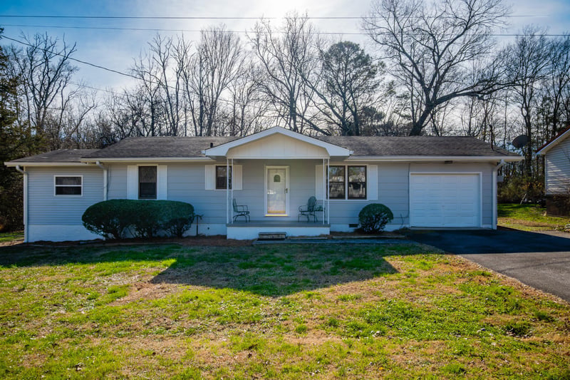 416 Regal Dr, Tunnel Hill, GA 30755