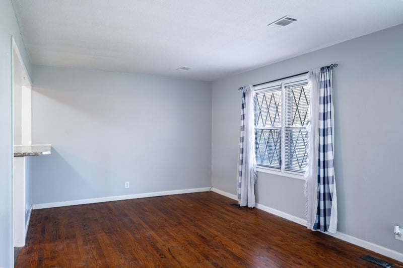 416 Regal Dr, Tunnel Hill, GA 30755