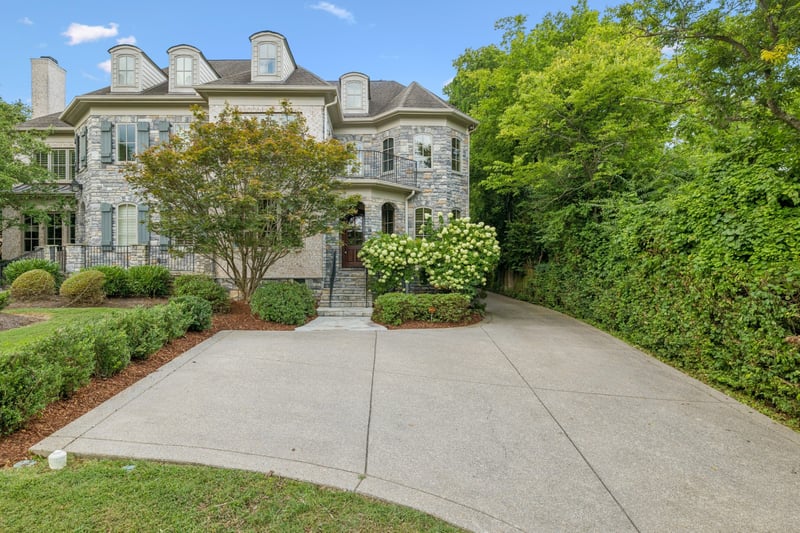2021B Overhill Dr, Nashville, TN 37215