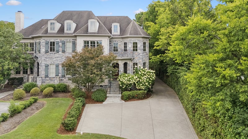 2021B Overhill Dr, Nashville, TN 37215