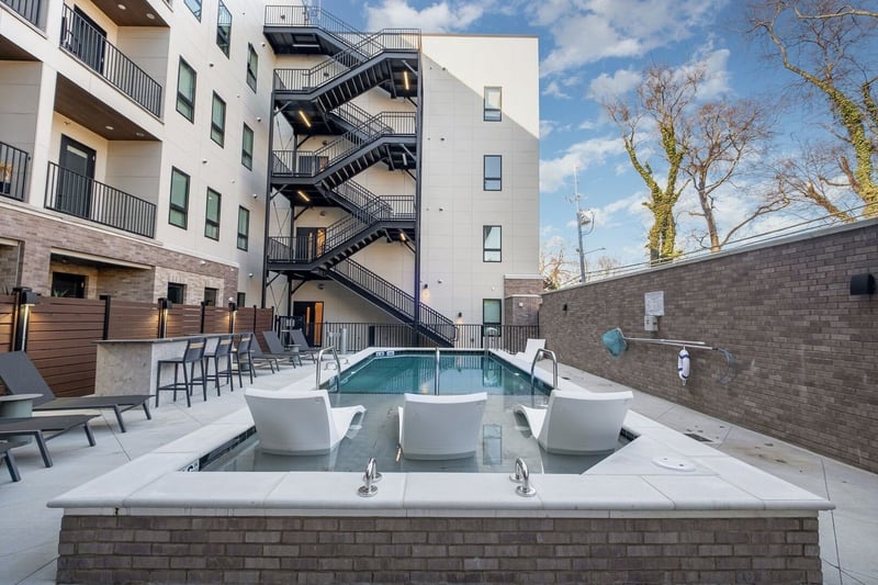 1014 16th Ave S #211, Nashville, TN 37212