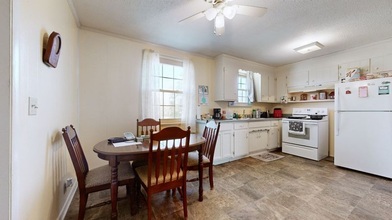 2301 Goodsprings Rd, Pleasant View, TN 37146