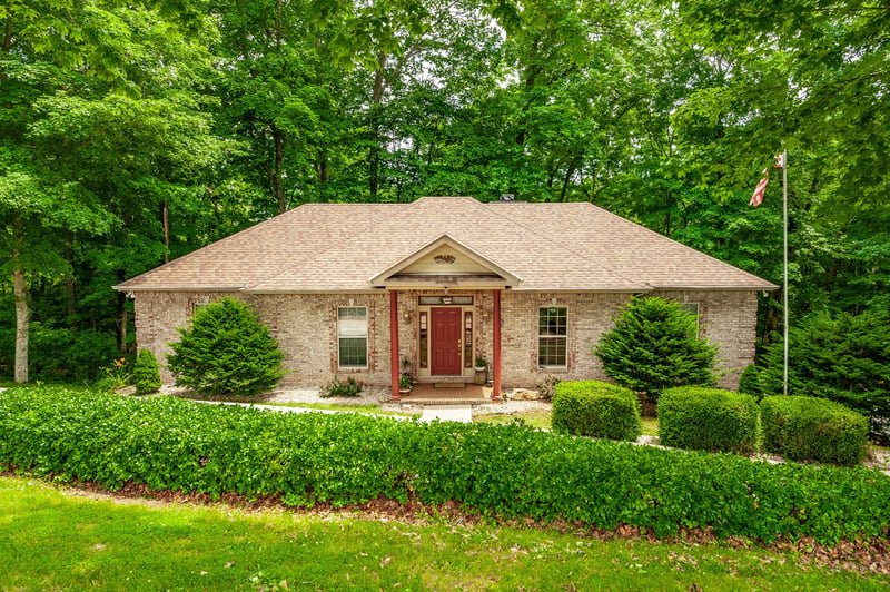 6513 N Mount Pleasant Rd, Greenbrier, TN 37073