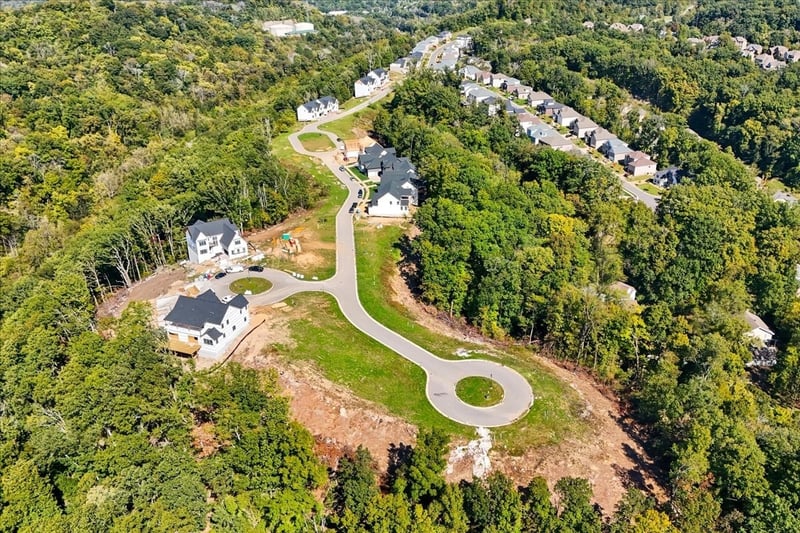 784 Summit Oaks Ct, Nashville, TN 37221