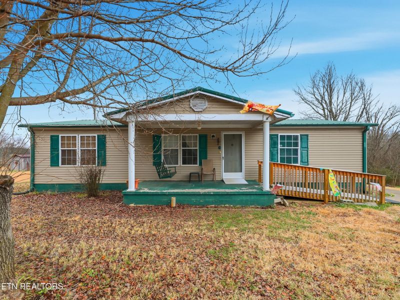 950 Easter Rd, Loudon, TN 37774