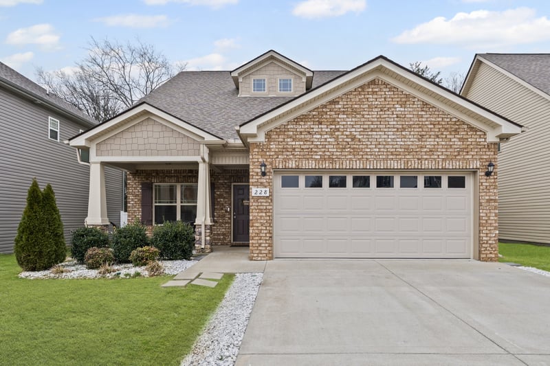 228 Eusa Cantrell Ln, Smyrna, TN 37167