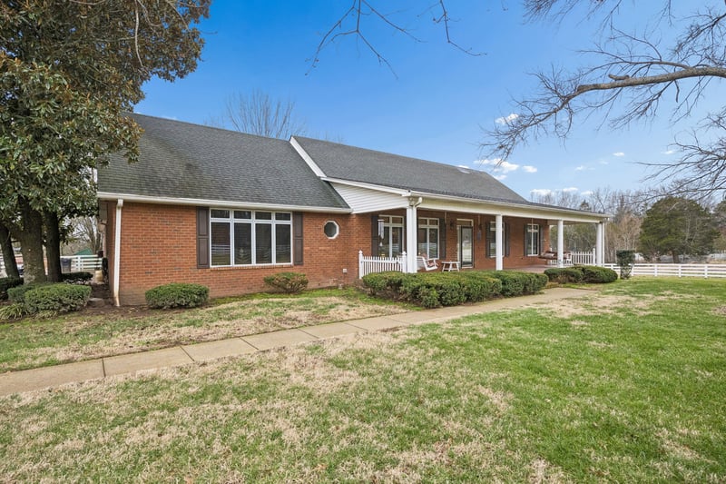 7488 Lowe Ln, Rockvale, TN 37153