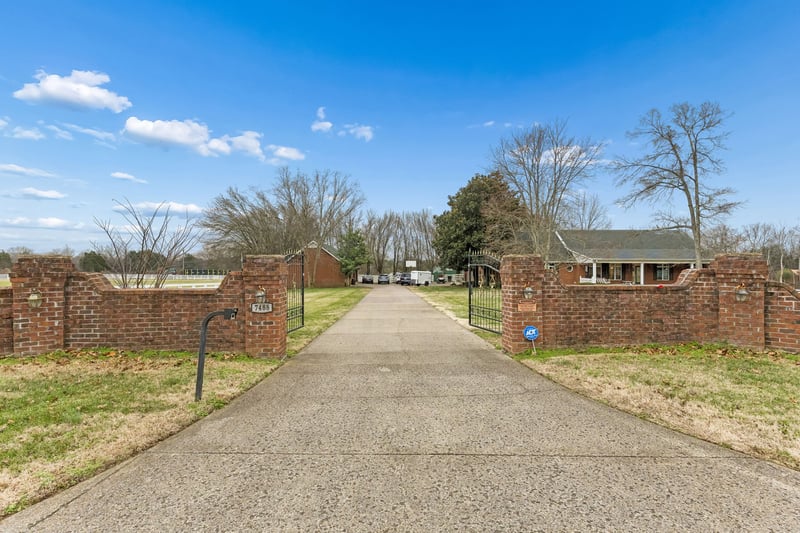 7488 Lowe Ln, Rockvale, TN 37153