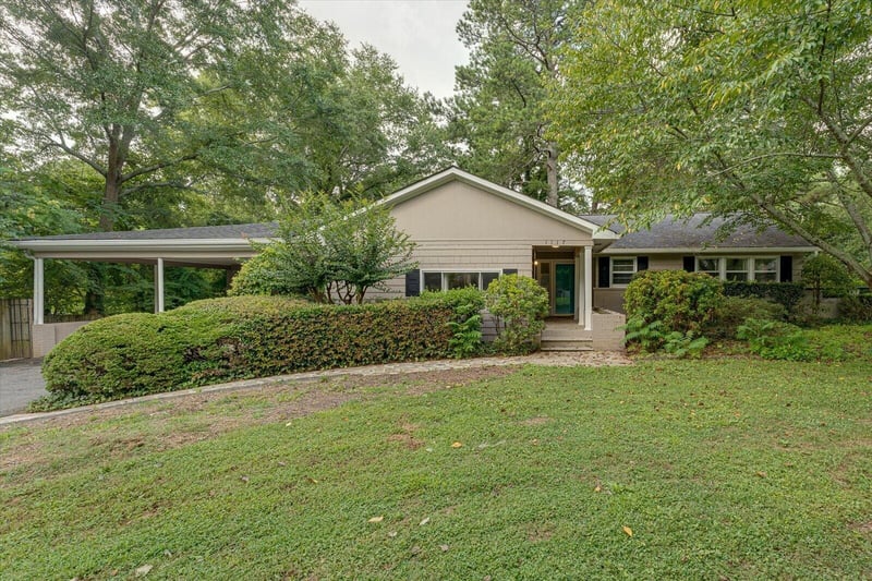 1117 Lakemont Dr, Dalton, GA 30720
