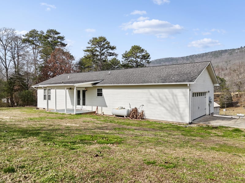 32 Oak Shadows Dr, Wildwood, GA 30757