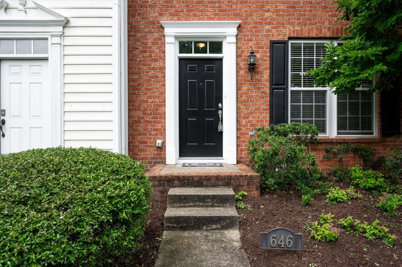 646 Saint Jules Ln, Nashville, TN 37211