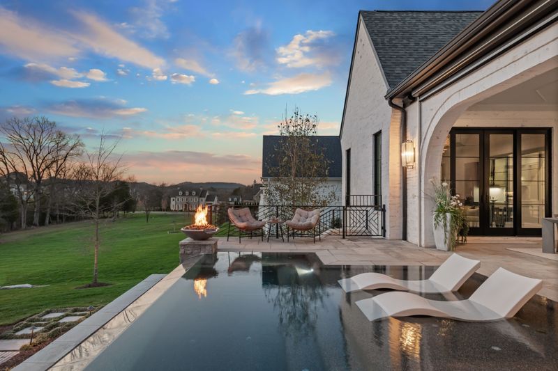 8146 Heirloom Blvd, College Grove, TN 37046