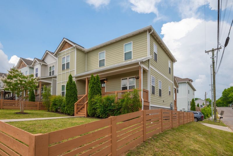 2215 11th Ave N, Nashville, TN 37208