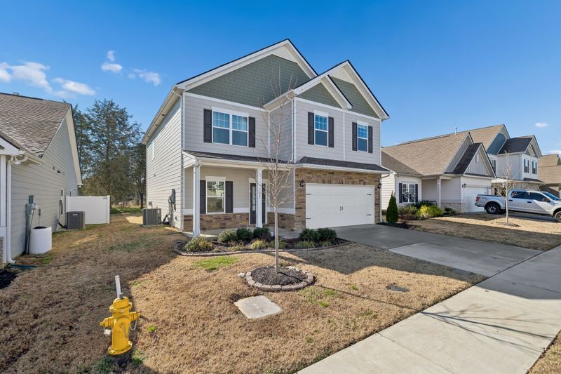 122 Gatwick Dr, Lebanon, TN 37087