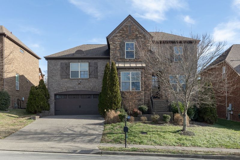 4120 Stone Hall Blvd, Hermitage, TN 37076